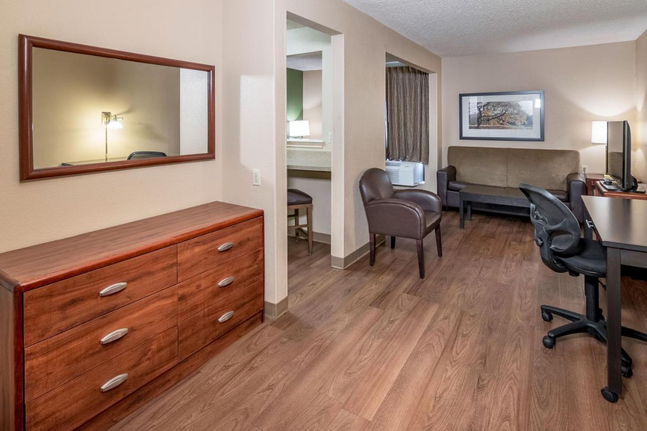 Extended Stay America Suites - Arlington - Six Flags Екстериор снимка