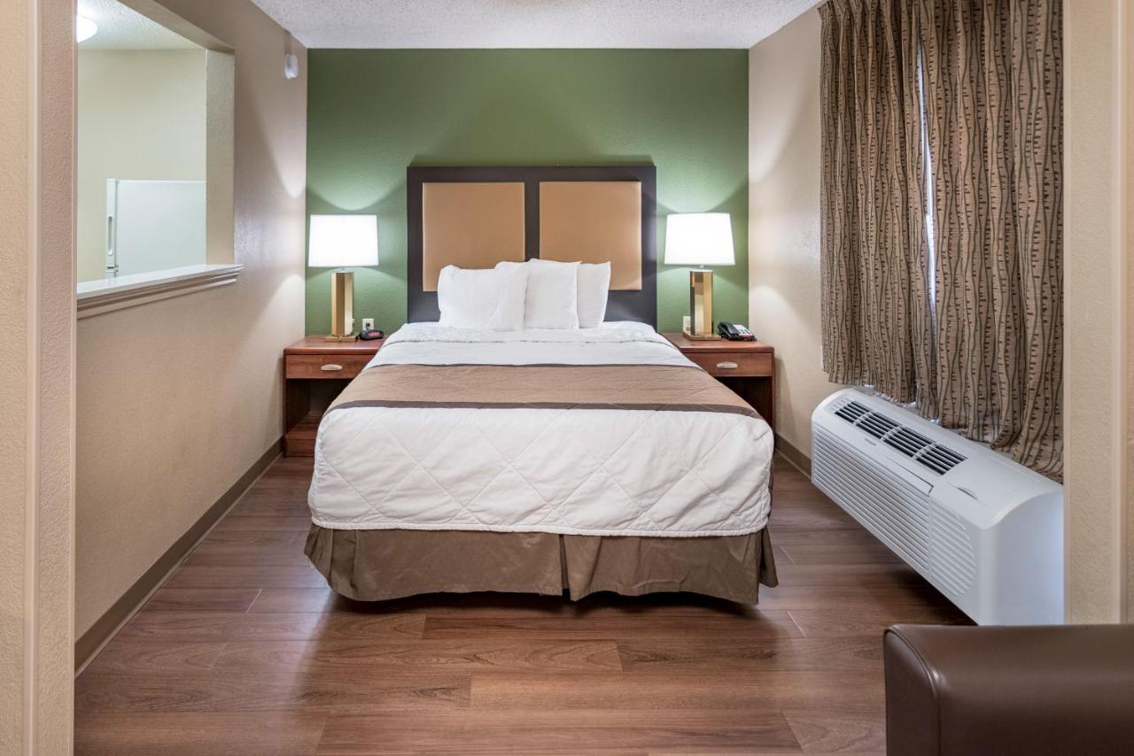 Extended Stay America Suites - Arlington - Six Flags Екстериор снимка