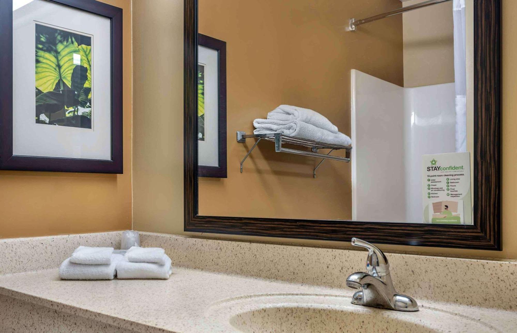 Extended Stay America Suites - Arlington - Six Flags Екстериор снимка