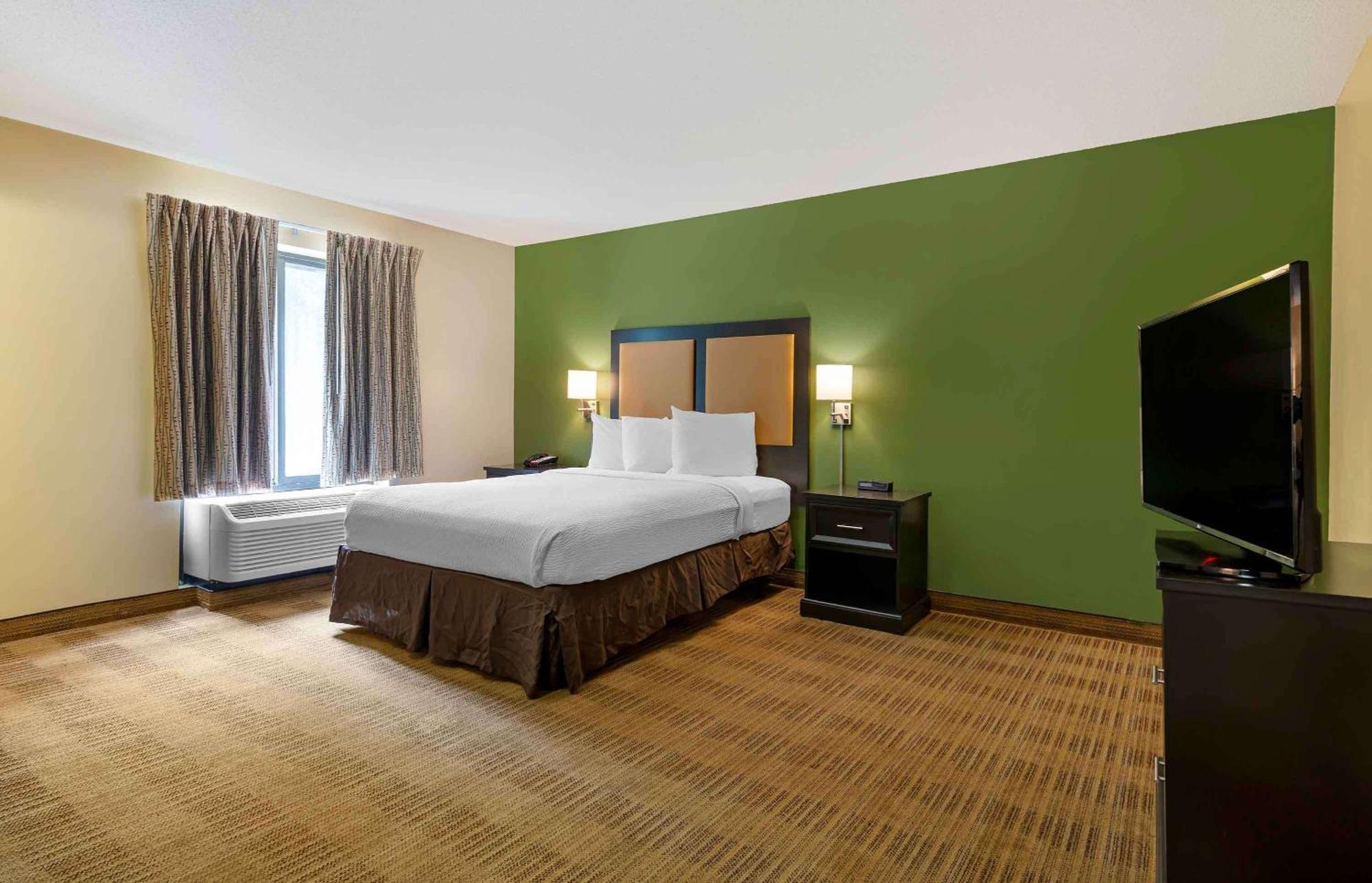 Extended Stay America Suites - Arlington - Six Flags Екстериор снимка