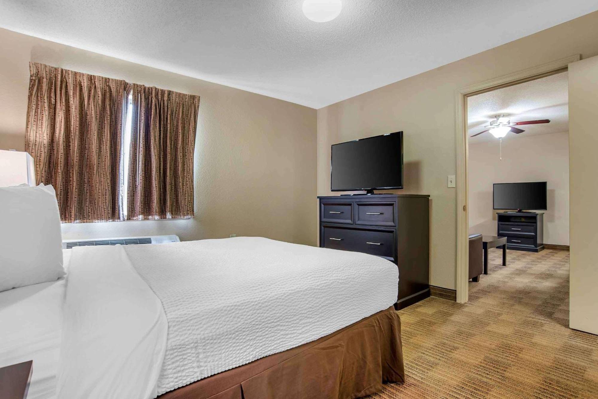 Extended Stay America Suites - Arlington - Six Flags Екстериор снимка